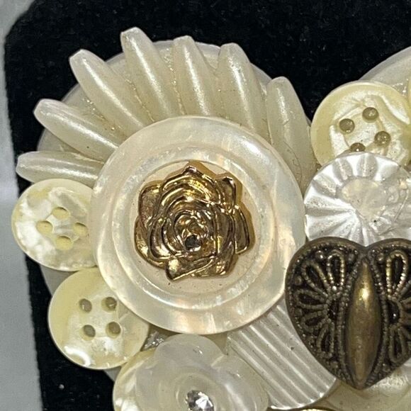 Vintage Button Brooch Pin White Gold Tone Hand Designed Classic Sewing Estate - Picture 4 of 7